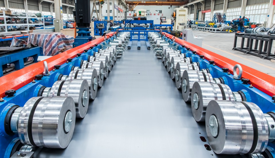 金屬門(mén)板冷彎設(shè)備